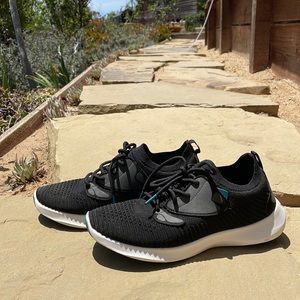 Only worn once! Vessi everyday move waterproof sneaker